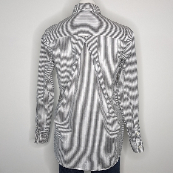 Athleta blue white striped cotton button up XS - Picture 3 of 8